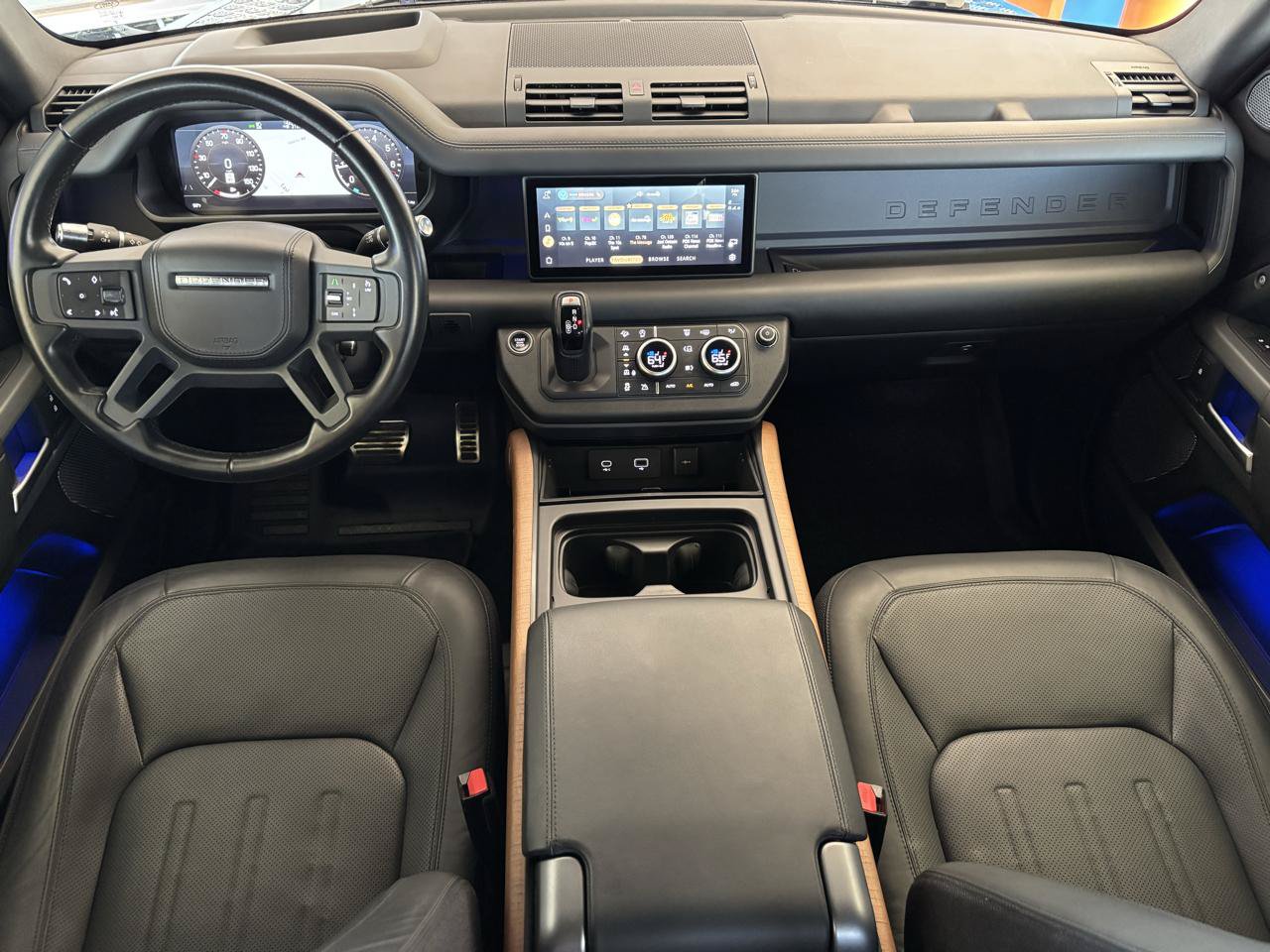 Used 2022 Land Rover Defender 110 X AWD/4WD image 11