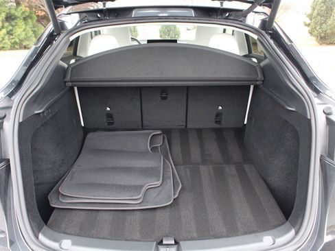 Used 2025 Tesla Model Y Long Range image 30