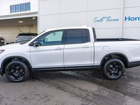 New 2026 Honda Ridgeline Black Edition image 9