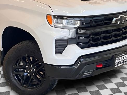 Used 2024 Chevrolet Silverado 1500 LT Trail Boss w/ Convenience Package II AWD/4WD image 27