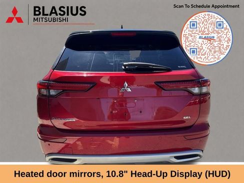 Used 2023 Mitsubishi Outlander SEL AWD/4WD image 5
