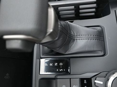 Used 2025 Toyota Tacoma Limited image 16