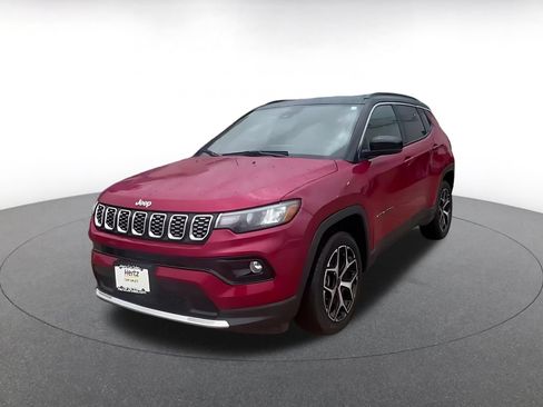 Used 2025 Jeep Compass Limited AWD/4WD image 4
