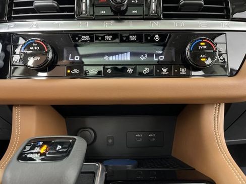 New 2026 Nissan Pathfinder Platinum FWD image 26