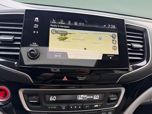 Used 2019 Honda Pilot Elite image 16