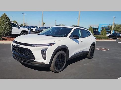 New 2026 Chevrolet Trax ACTIV w/ Sunroof Package image 32