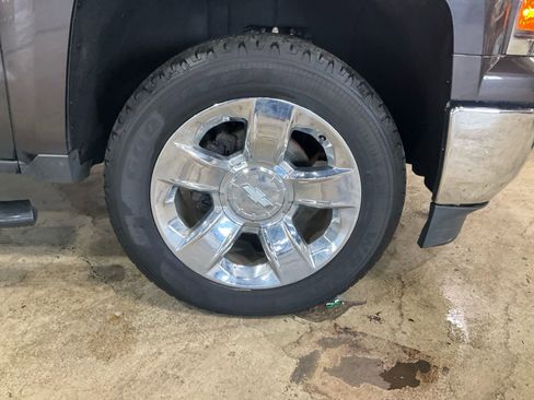 Used 2015 Chevrolet Silverado 1500 LTZ Z71 w/ LTZ Plus Package image 28