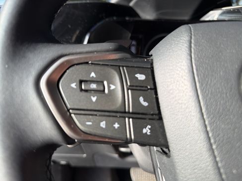 Certified 2025 Lexus NX 250 FWD w/ Accessory Package (2T) image 18