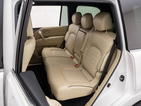 Used 2021 INFINITI QX80 Sensory w/ All-Season Package image 15