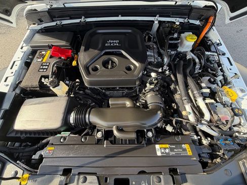 Used 2023 Jeep Wrangler Unlimited w/ Cold Weather Group image 17