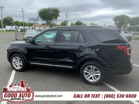 Used 2019 Ford Explorer XLT AWD/4WD image 8