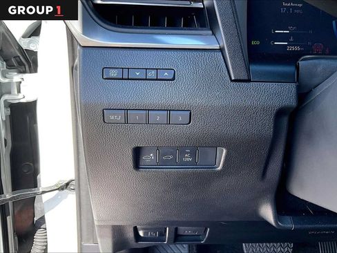 Used 2024 Lexus GX 550 w/ Accessory Package (Z1) AWD/4WD image 33