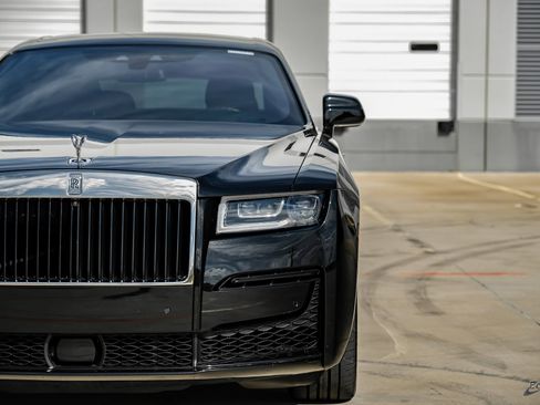 Used 2022 Rolls-Royce Ghost image 25