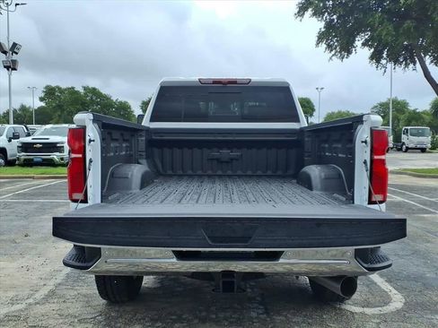 New 2026 Chevrolet Silverado 2500 LTZ w/ LTZ Convenience Package AWD/4WD image 12