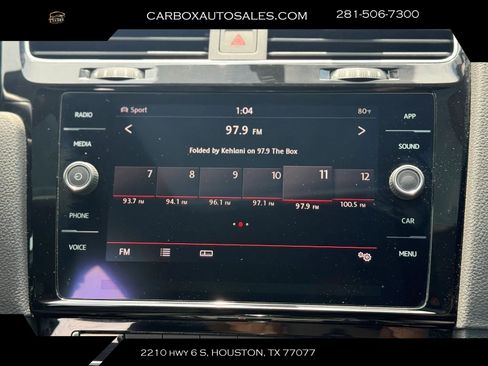 Used 2019 Volkswagen GTI SE FWD image 10