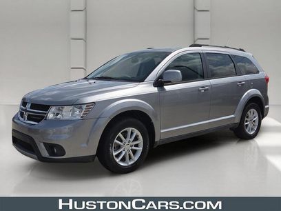 Used 2017 Dodge Journey SXT w/ Comfort/Convenience Group