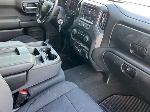 Used 2021 Chevrolet Silverado 1500 Custom image 17