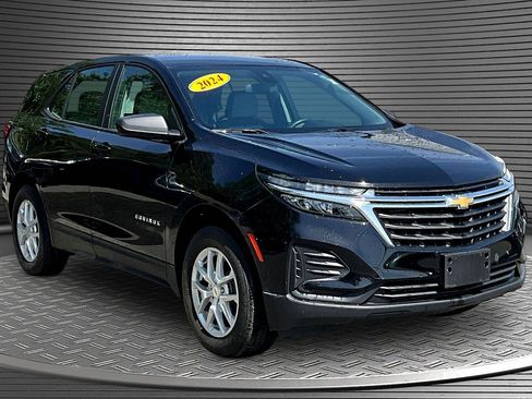 Used 2024 Chevrolet Equinox LS AWD/4WD image 1
