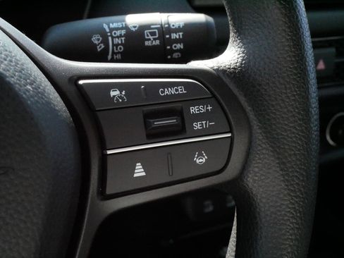 Certified 2026 Honda HR-V LX image 26