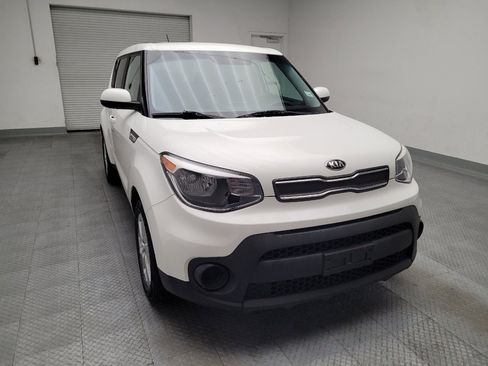 Used 2019 Kia Soul FWD image 14