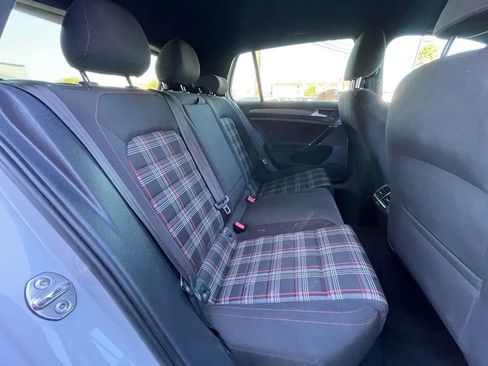 Used 2018 Volkswagen GTI SE FWD image 14