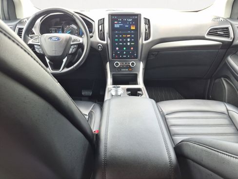 Used 2023 Ford Edge SEL w/ Convenience Package AWD/4WD image 3
