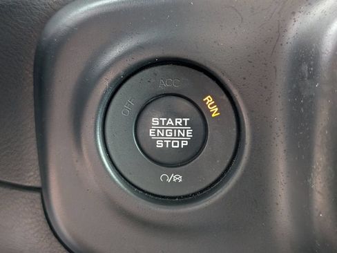 Used 2020 Jeep Wrangler Unlimited Sport AWD/4WD image 25