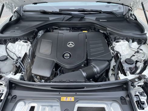 Certified 2023 Mercedes-Benz GLC 300 4MATIC image 49