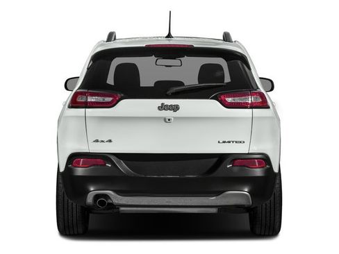 Used 2018 Jeep Cherokee Limited AWD/4WD image 8