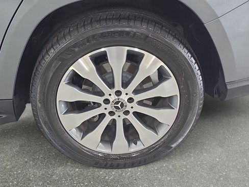 Used 2019 Mercedes-Benz GLS 450 4MATIC image 32