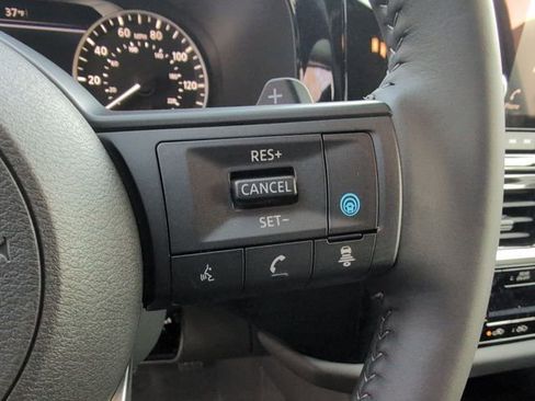 New 2025 Nissan Pathfinder SV image 19