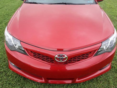 Used 2014 Toyota Camry SE FWD image 19