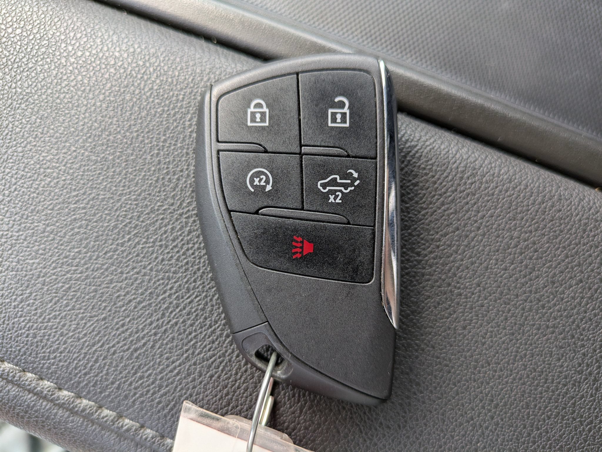 Used 2024 Chevrolet Silverado 1500 Custom AWD/4WD image 27