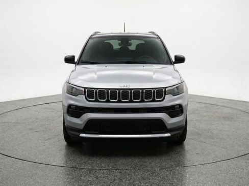 Used 2025 Jeep Compass Limited image 2