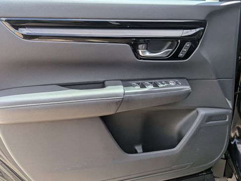 Used 2024 Honda CR-V EX-L image 12