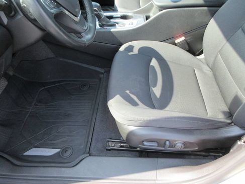Used 2023 Chevrolet Malibu LT w/ Redline Edition FWD image 19