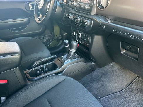 Used 2020 Jeep Wrangler Unlimited Sport S image 13