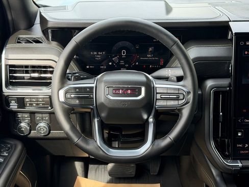 Used 2026 GMC Yukon Elevation w/ LPO, Floor Liner Package AWD/4WD image 15