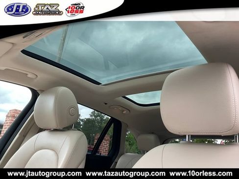 Used 2021 Mercedes-Benz GLC 300 image 12