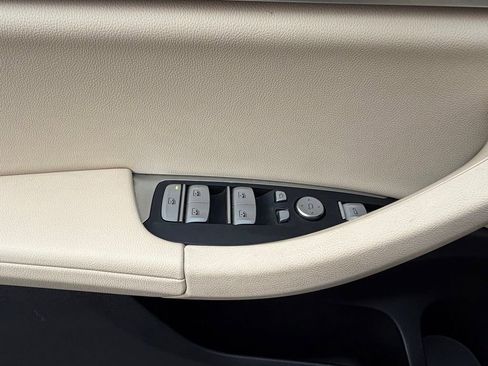 Used 2023 BMW X3 xDrive30i w/ Convenience Package image 18