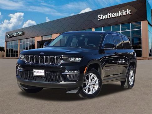 Used 2023 Jeep Grand Cherokee Limited image 1