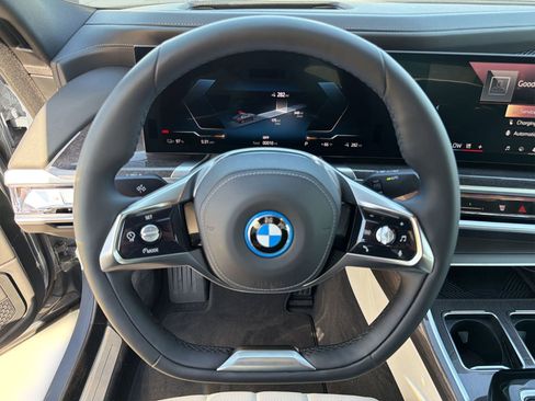 New 2026 BMW i7 xDrive60 w/ Executive Package AWD/4WD image 21