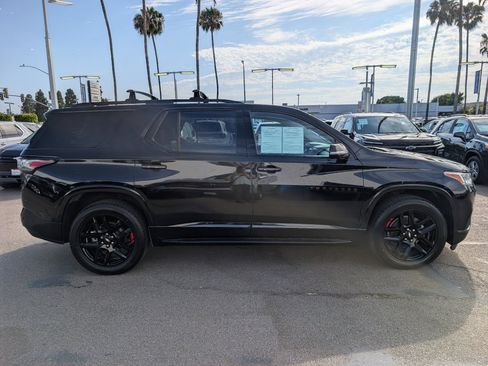 Certified 2021 Chevrolet Traverse Premier w/ Redline Edition FWD image 7