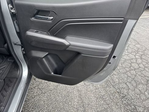 Used 2024 Chevrolet Colorado LT w/ LT Convenience Package image 14