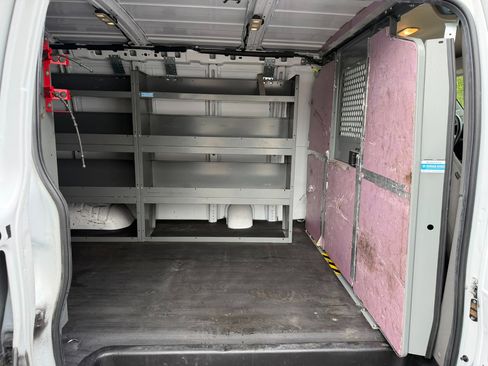 Used 2020 Chevrolet Express 2500 w/ Enhanced Convenience Package image 32