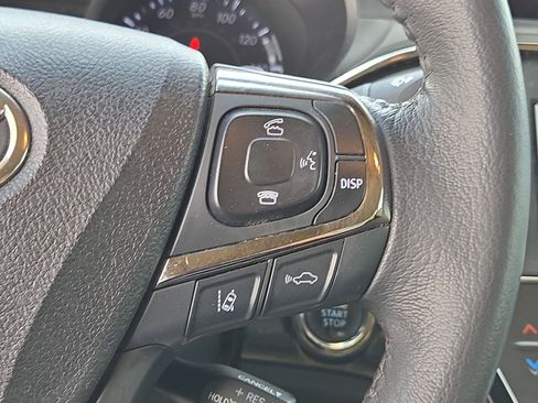 Used 2018 Toyota Avalon XLE Premium image 23