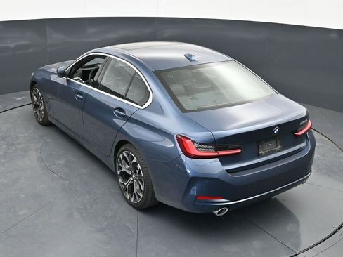 Used 2025 BMW 330i Sedan w/ M Sport Package RWD image 16