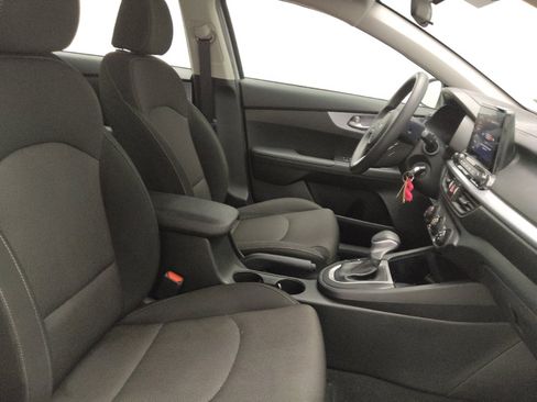 Used 2024 Kia Forte LXS FWD image 21