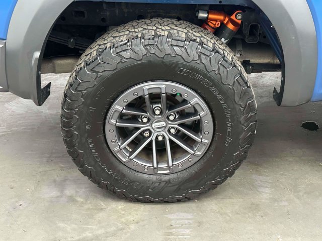 Used 2020 Ford F150 Raptor w/ Equipment Group 802A Luxury AWD/4WD image 22