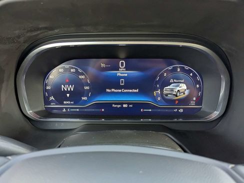 Used 2023 Chevrolet Suburban LT RWD image 27